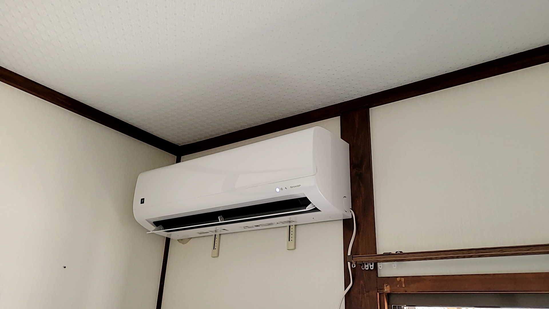 大治町お客様ご用意エアコン新規取付工事